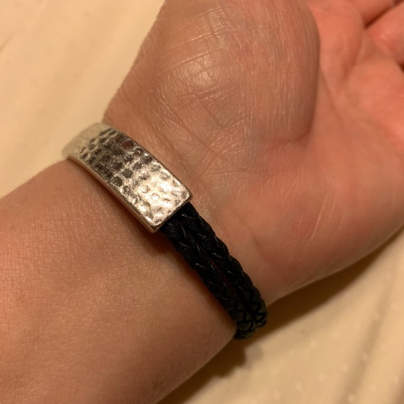 Premier Designs - Button Bracelet Silver Tone - Picture 4 of 5